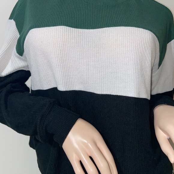 HOLLISTER CALIFRONIA WHITE & GREEN WAFFLE KNIT TOP - XS - Picture 3 of 10